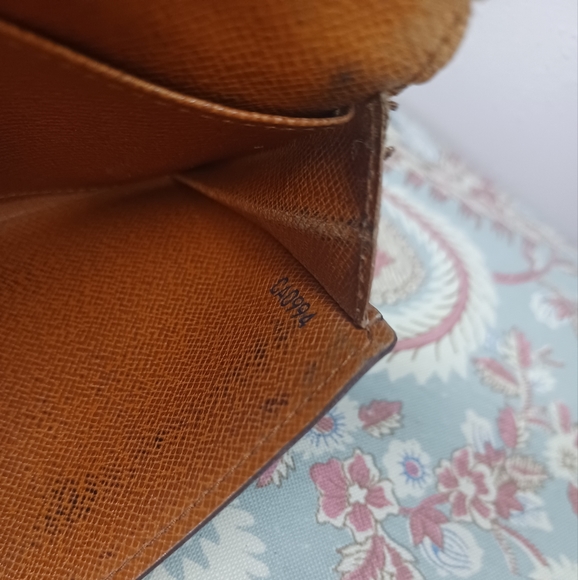 Louis Vuitton Monogram 3 Slot Credit Card Slim Wallet - Picture 11 of 11